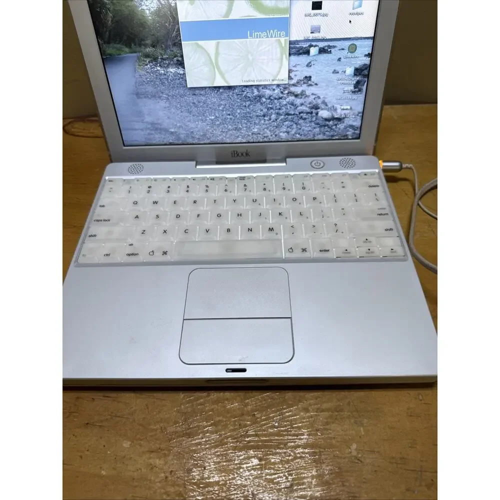 Vintage 2001 Apple iBook Laptop PowerPC G3 M6497 Power Tested